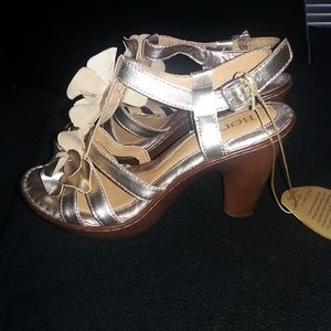 Champagne Floral heels